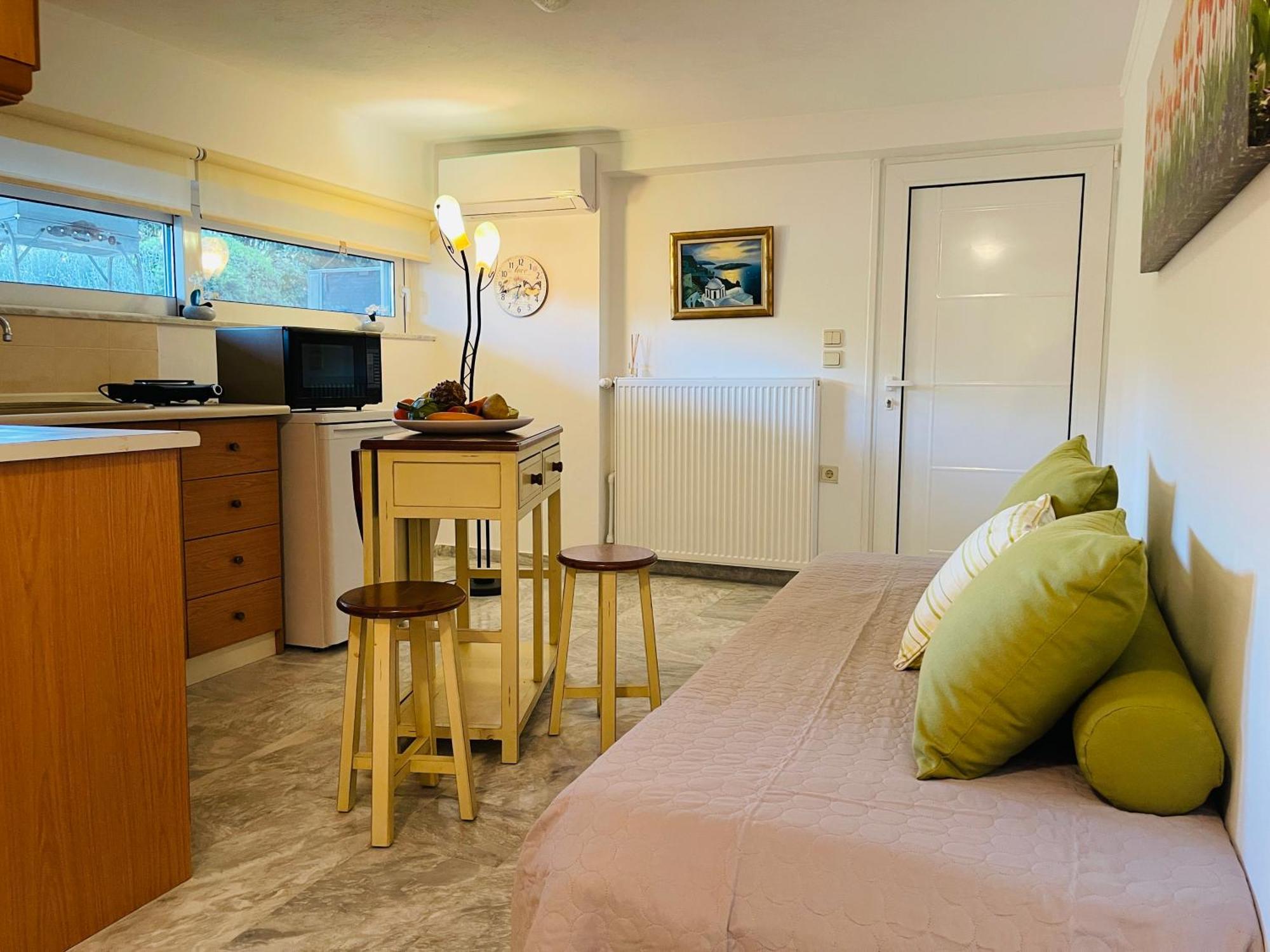 Erotospilia Porto Rafti Near The Athens Airport 아파트 외부 사진
