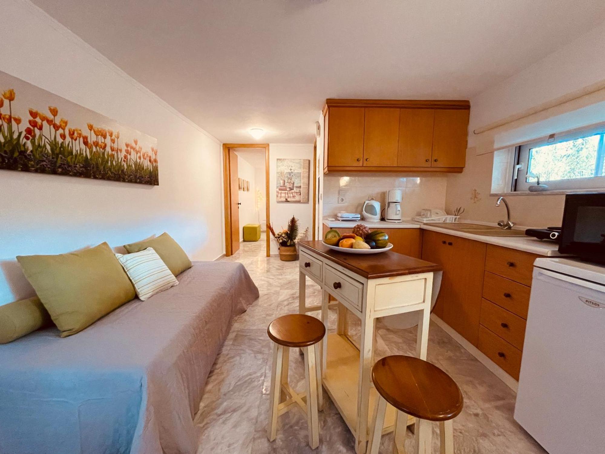Erotospilia Porto Rafti Near The Athens Airport 아파트 외부 사진