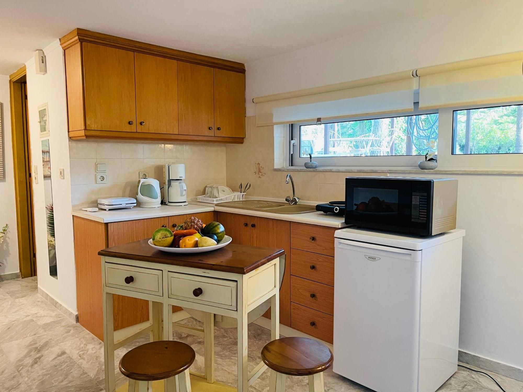 Erotospilia Porto Rafti Near The Athens Airport 아파트 외부 사진