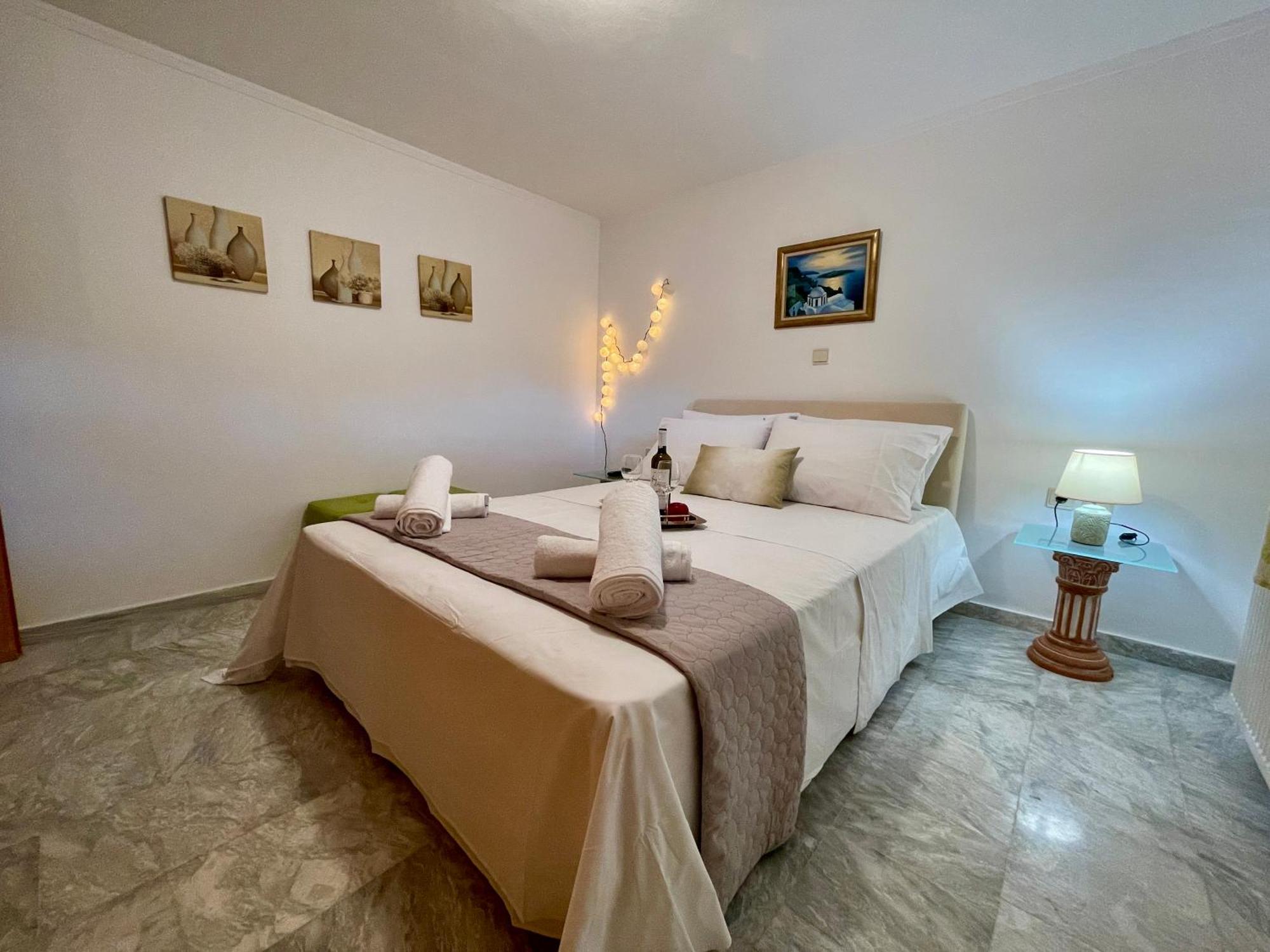 Erotospilia Porto Rafti Near The Athens Airport 아파트 외부 사진